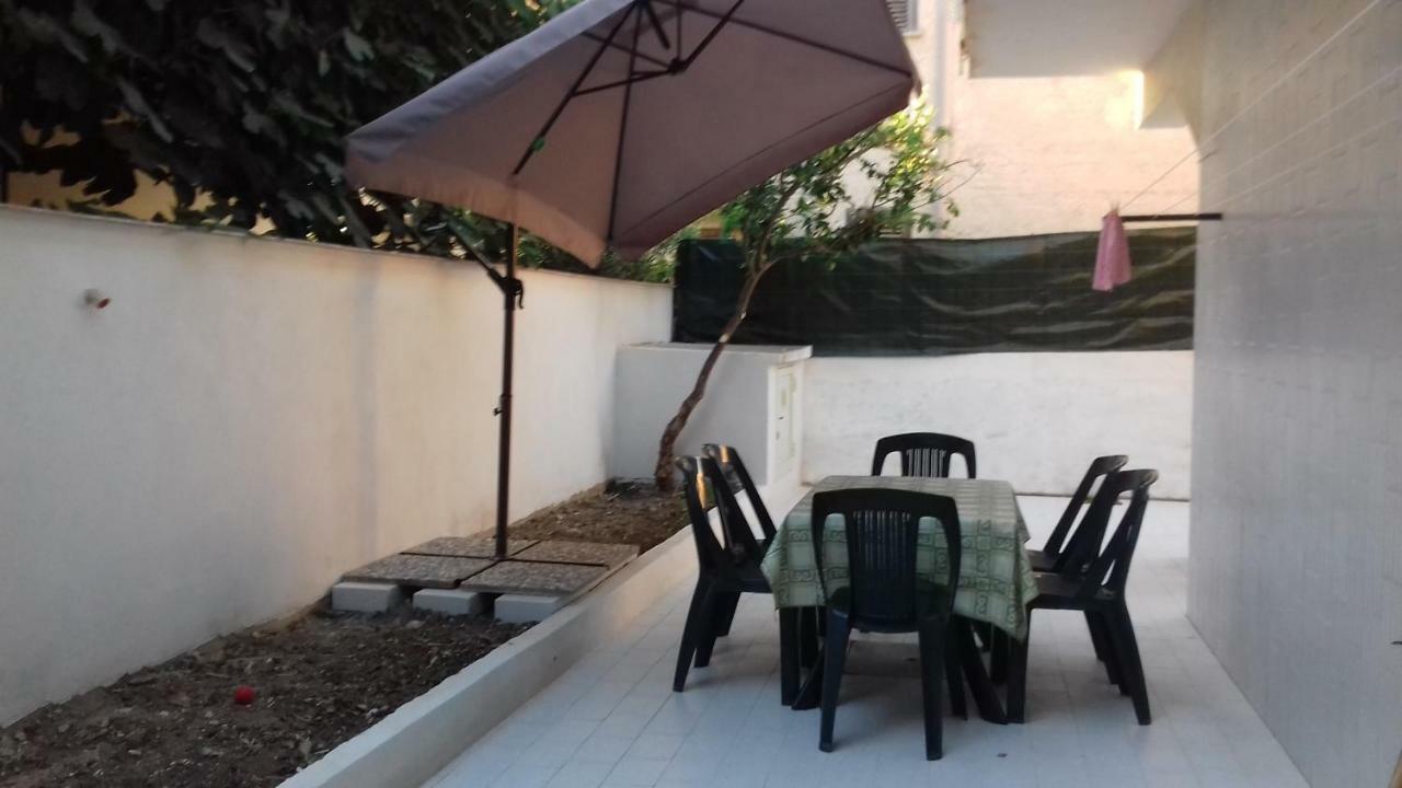 La Rosa Dei Venti Villa Алкамо Марина Екстериор снимка